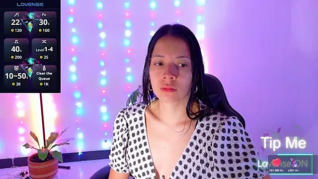 Sarasavage online show from April 23, 2026, 11:49 am