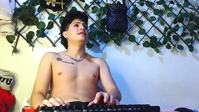 Themasterhades 777 online show from June 22, 2026, 12:02 pm