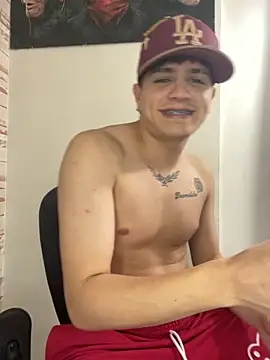 Snapshot of Themasterhades_777 chatting on September 14, 2025, 6:52 pm Themasterhades 777 online show from September 14, 2025, 6:52 pm