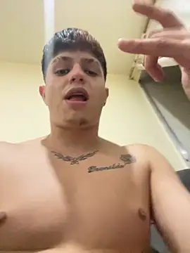 Snapshot of Themasterhades_777 chatting on November 2, 2025, 5:45 am Themasterhades 777 online show from November 2, 2025, 5:45 am