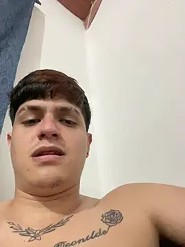 Snapshot of Themasterhades_777 chatting on February 15, 2026, 4:02 am Themasterhades 777 online show from February 15, 2026, 4:02 am