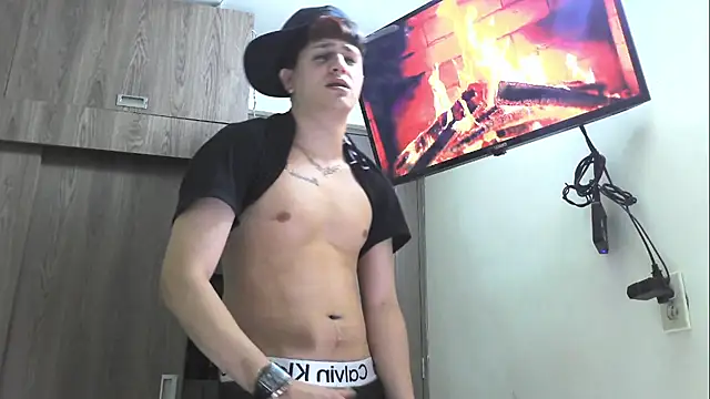 Snapshot of Themasterhades_777 chatting on November 16, 2025, 5:12 am Themasterhades 777 online show from November 16, 2025, 5:12 am