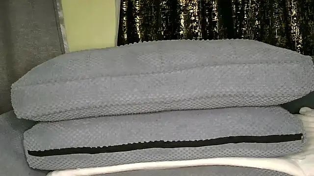 JellyBiggAssy online show from May 9, 2026, 5:27 pm