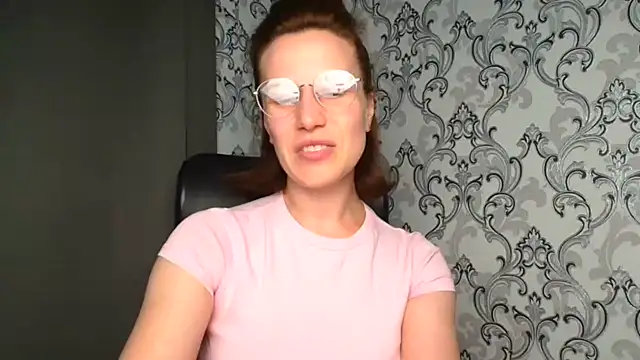 Kelly Kisss online show from June 21, 2026, 11:27 am
