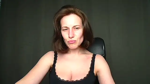 Kelly Kisss online show from April 22, 2026, 11:06 am