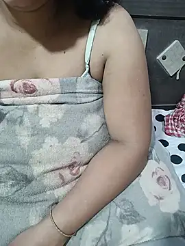 SWETCPL online show from July 29, 2026, 2:33 am