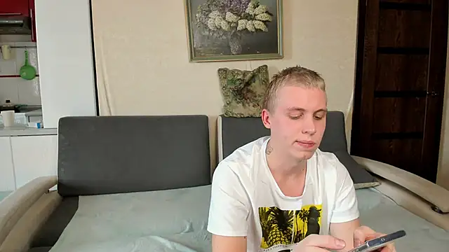 SammySccott online show from October 12, 2025, 6:26 am