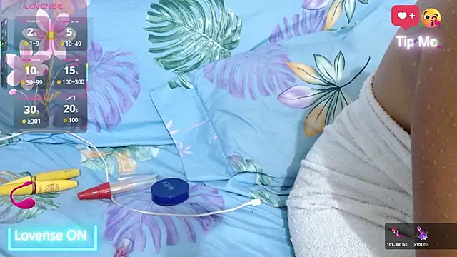 naomi powel online show from October 21, 2025, 3:00 pm