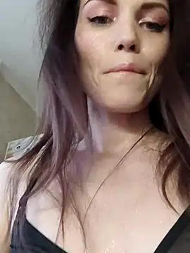 Snapshot of Angie_meow chatting on November 14, 2025, 10:08 am Angie meow online show from November 14, 2025, 10:08 am