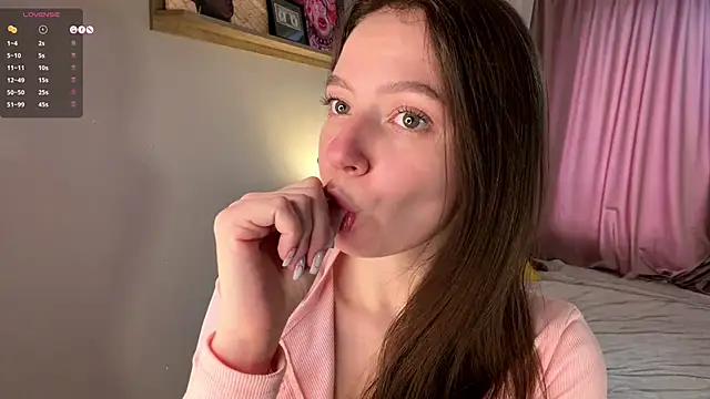 Snapshot of SilverGalen chatting on March 7, 2026, 5:14 am SilverGalen online show from March 7, 2026, 5:14 am