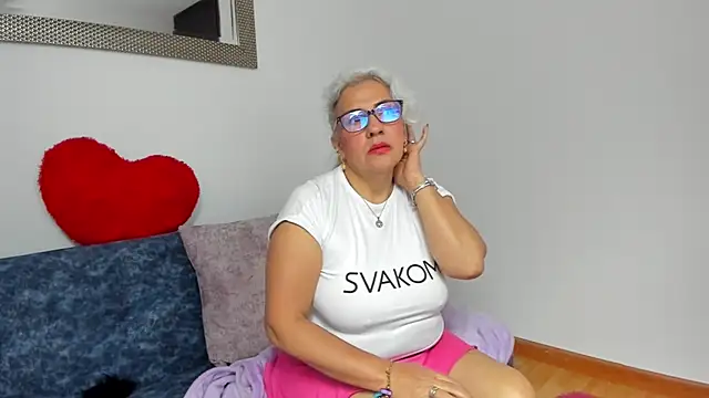 Snapshot of marilyn70 chatting on February 19, 2026, 9:56 pm marilyn70 online show from February 19, 2026, 9:56 pm