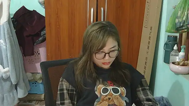 Uhem112 online show from February 3, 2026, 6:22 am