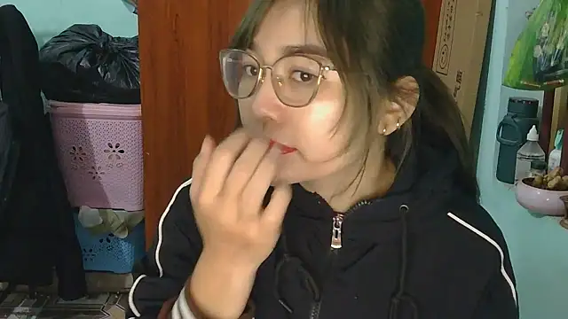 Uhem112 online show from January 19, 2026, 12:58 am