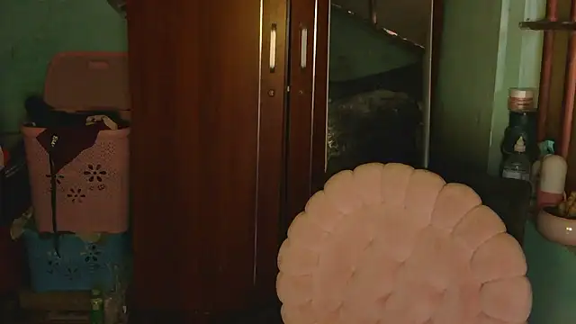 Uhem112 online show from November 12, 2025, 1:54 am