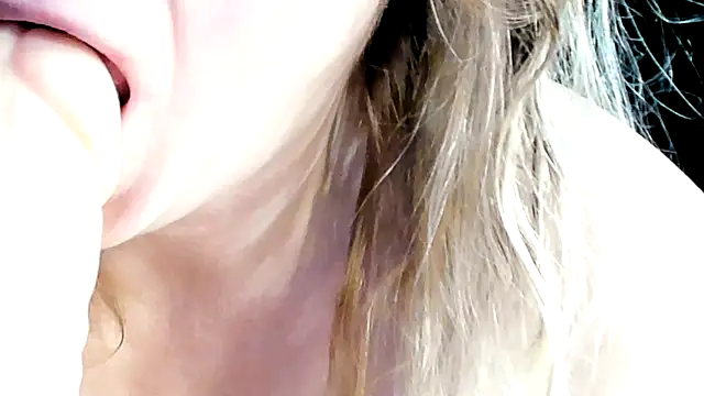 Naughty  Slave online show from September 29, 2025, 11:27 am