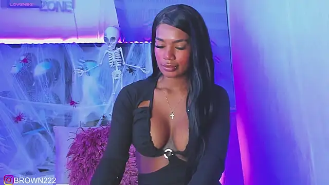  naomibrown  online show from October 8, 2025, 5:20 am