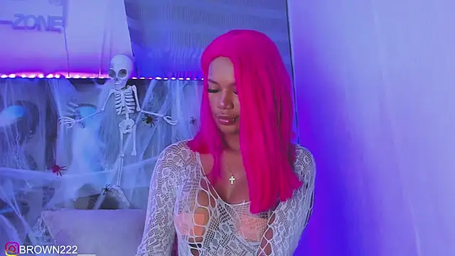  naomibrown  online show from October 6, 2025, 2:57 am