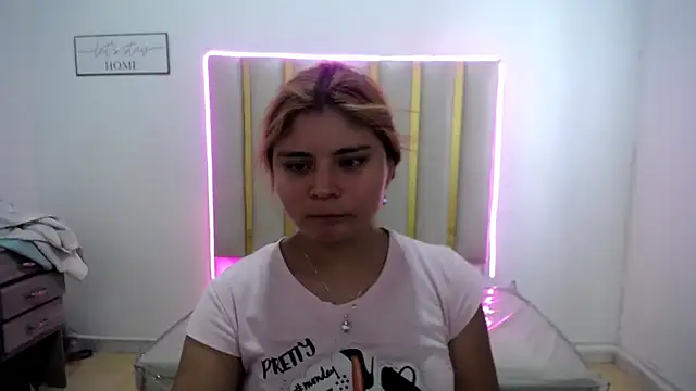 keilicita tonny 18 online show from September 27, 2025, 5:41 pm