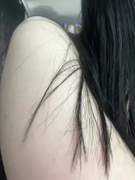 Briana Hottt online show from June 19, 2026, 4:02 pm