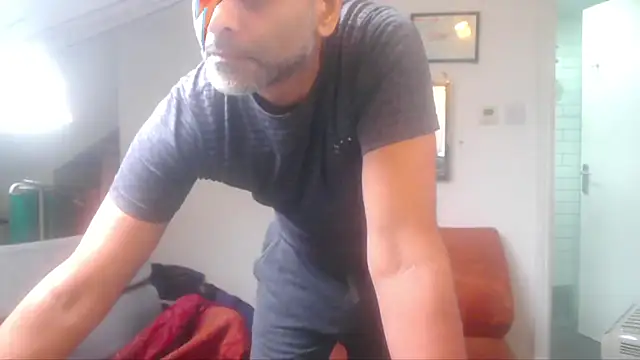 mista sista fista online show from February 6, 2026, 12:12 pm