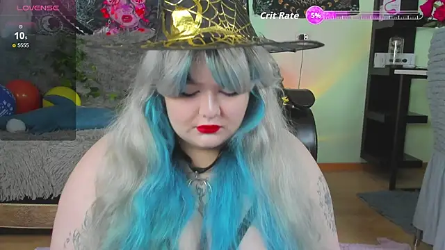  CandyM1lky  online show from October 31, 2025, 7:05 am