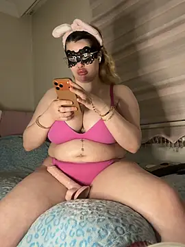 aydabella7777 online show from March 21, 2026, 7:51 pm