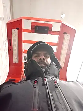 frenchblackc31 online show from November 26, 2025, 12:49 pm