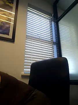 MadamPinky online show from October 22, 2025, 11:09 am