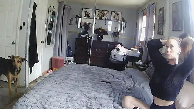 Snapshot of blaqmagiq72 chatting on March 12, 2026, 10:14 pm blaqmagiq72 online show from March 12, 2026, 10:14 pm