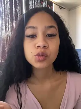 jadee8 online show from February 21, 2026, 3:47 pm