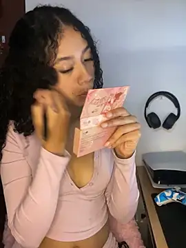 jadee8 online show from March 7, 2026, 5:40 pm