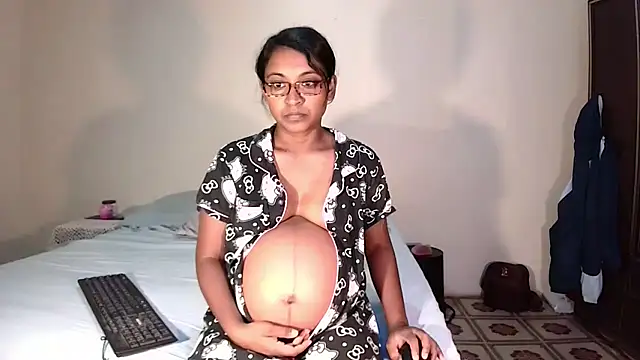 Snapshot of indiansweetflava chatting on March 14, 2026, 12:00 pm indiansweetflava online show from March 14, 2026, 12:00 pm