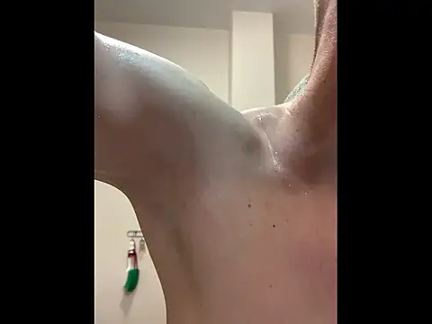 Snapshot of macho1347 chatting on February 23, 2026, 2:46 am macho1347 online show from February 23, 2026, 2:46 am