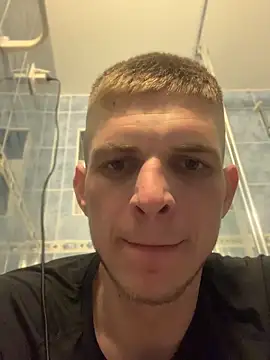 Snapshot of macho1347 chatting on March 5, 2026, 1:24 am macho1347 online show from March 5, 2026, 1:24 am