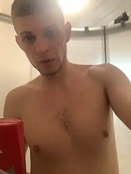 Snapshot of macho1347 chatting on February 16, 2026, 11:20 am macho1347 online show from February 16, 2026, 11:20 am