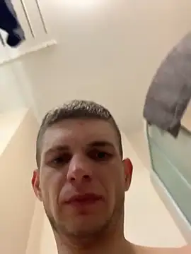 Snapshot of macho1347 chatting on February 24, 2026, 3:29 am macho1347 online show from February 24, 2026, 3:29 am