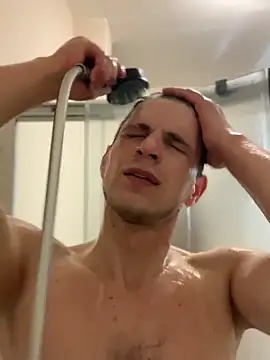 Snapshot of macho1347 chatting on March 23, 2026, 4:34 am macho1347 online show from March 23, 2026, 4:34 am