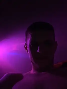 Snapshot of macho1347 chatting on March 17, 2026, 8:23 pm macho1347 online show from March 17, 2026, 8:23 pm