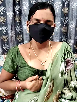 Snapshot of Lalitha-1995 chatting on July 20, 2026, 7:49 am Lalitha-1995 online show from July 20, 2026, 7:49 am