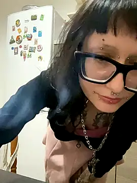 severingratty online show from October 13, 2025, 6:42 pm