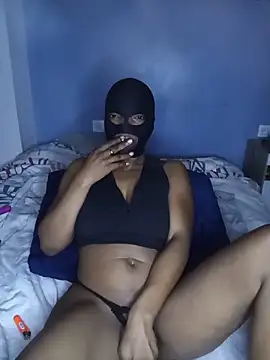 sweetybae75 online show from June 6, 2026, 8:41 am