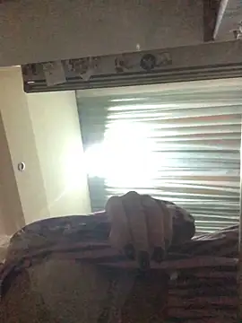 AlevNaz online show from February 14, 2026, 3:29 am