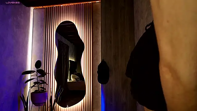 Taurito    online show from September 10, 2025, 5:17 am