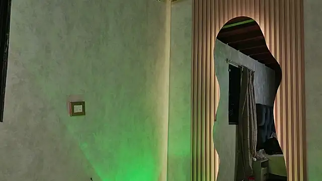 Taurito    online show from December 15, 2025, 12:16 am