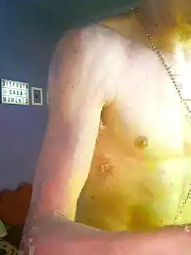 Snapshot of Noty_bcn chatting on October 26, 2025, 2:45 am Noty bcn online show from October 26, 2025, 2:45 am