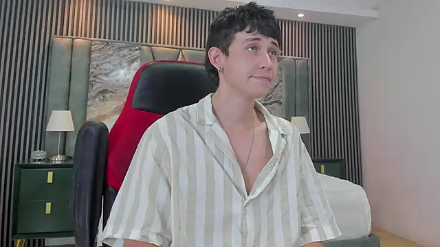 Michael blue online show from September 16, 2025, 6:42 pm