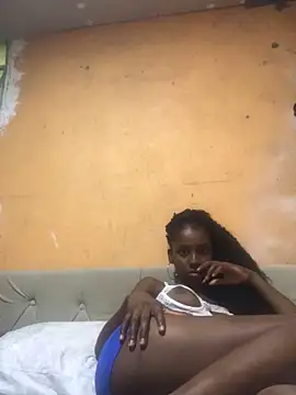 Ketpimentinha09 online show from December 15, 2025, 7:31 pm