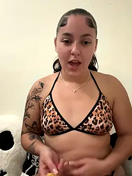 babykalirose online show from October 18, 2025, 3:19 am