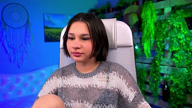 KimClarks  online show from February 26, 2026, 5:57 pm