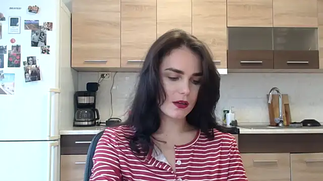 Silviaa a online show from October 7, 2025, 2:40 pm